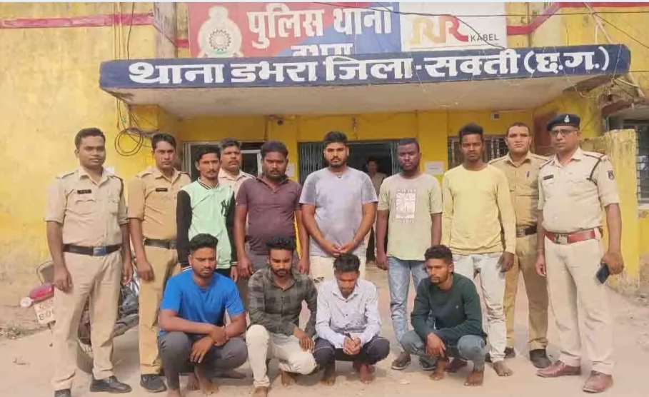 होली त्यौहार पर पुलिसकर्मियों पर किया हमला, 9 आरोपी गिरफ्तार.